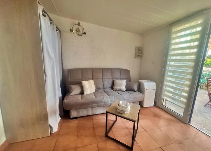 Les Pieds Dans L Eau Apartment *