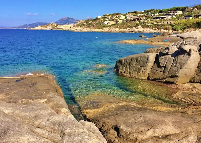 Apartment Les Pieds Dans L Eau Calvi (Corsica)
